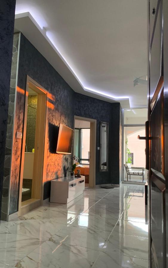 Sound Of The Sea Apartment Свети Стефан Екстериор снимка
