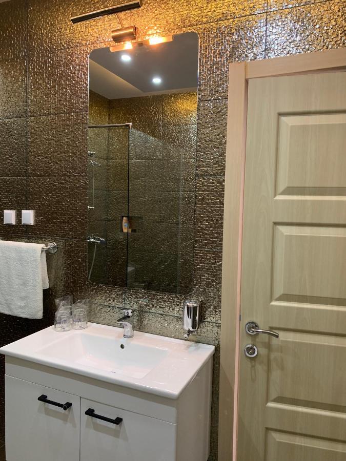 Sound Of The Sea Apartment Свети Стефан Екстериор снимка