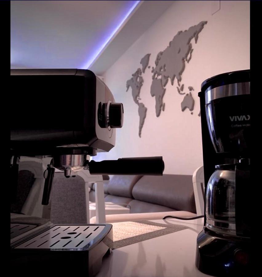 Sound Of The Sea Apartment Свети Стефан Екстериор снимка