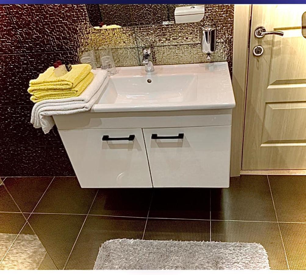 Sound Of The Sea Apartment Свети Стефан Екстериор снимка