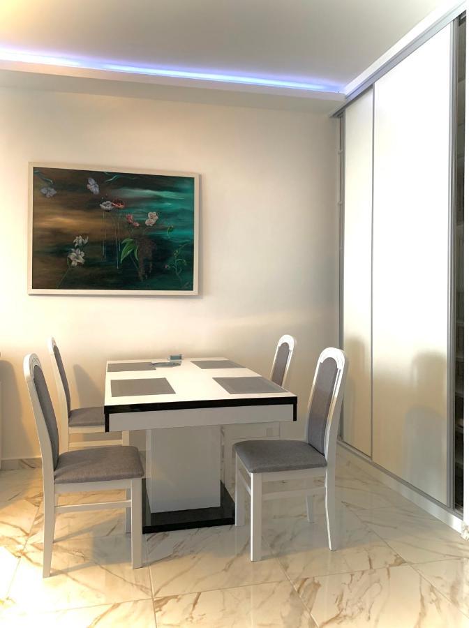 Sound Of The Sea Apartment Свети Стефан Екстериор снимка