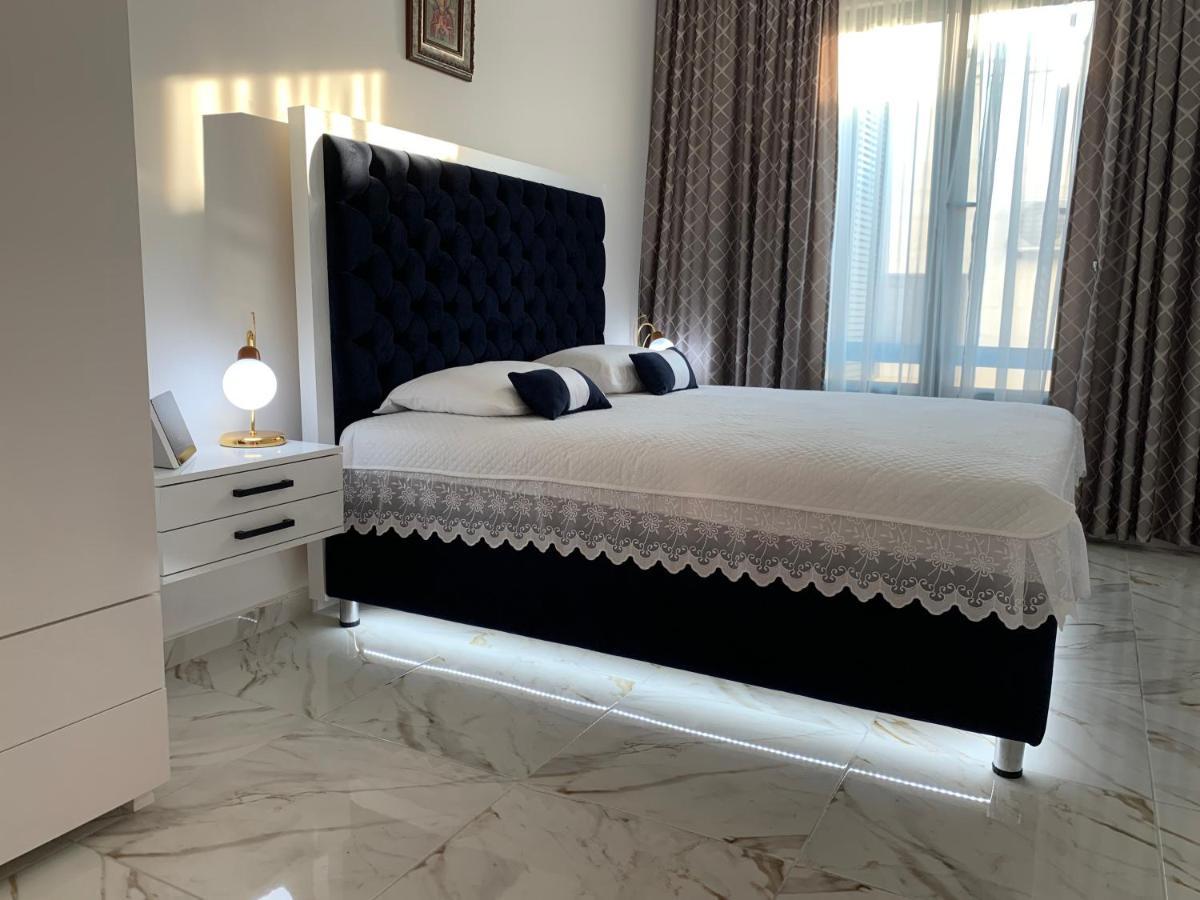 Sound Of The Sea Apartment Свети Стефан Екстериор снимка